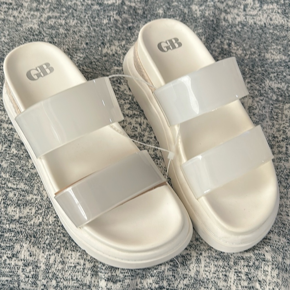 NWOT Gianni Bini slides